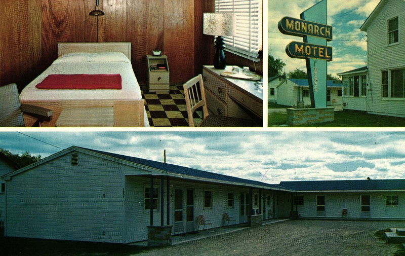 Monarch Motel - Vintage Postcard